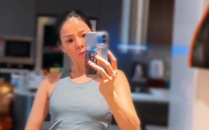 Vừa hết Tết, Lệ Quyên liền lao vào tập luyện giảm cân vì xuất hiện bụng mỡ Ảnh 2