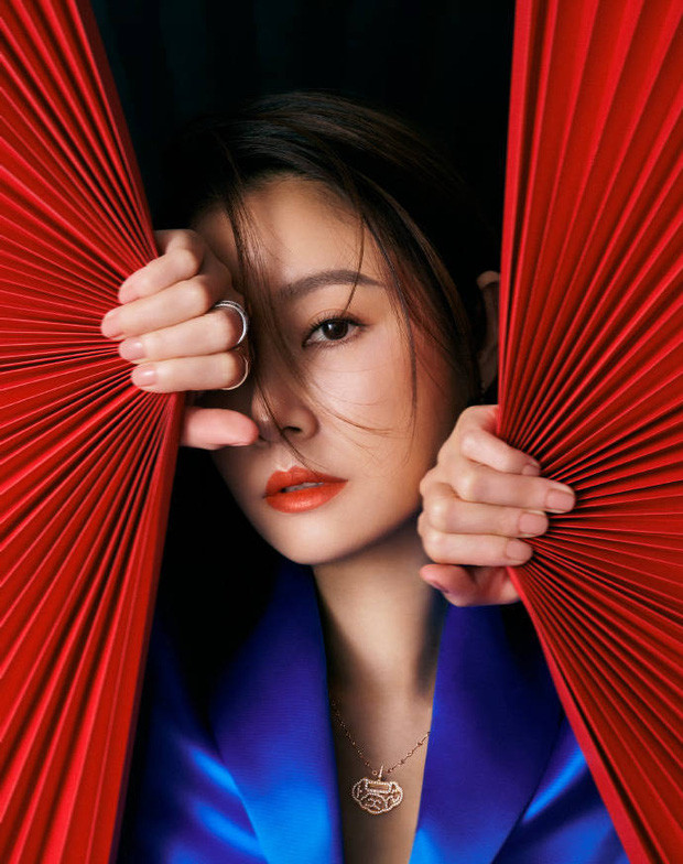 Nhan sắc tuổi U50 của cô khiến nhiều ngôi sao trẻ ngưỡng mộ.