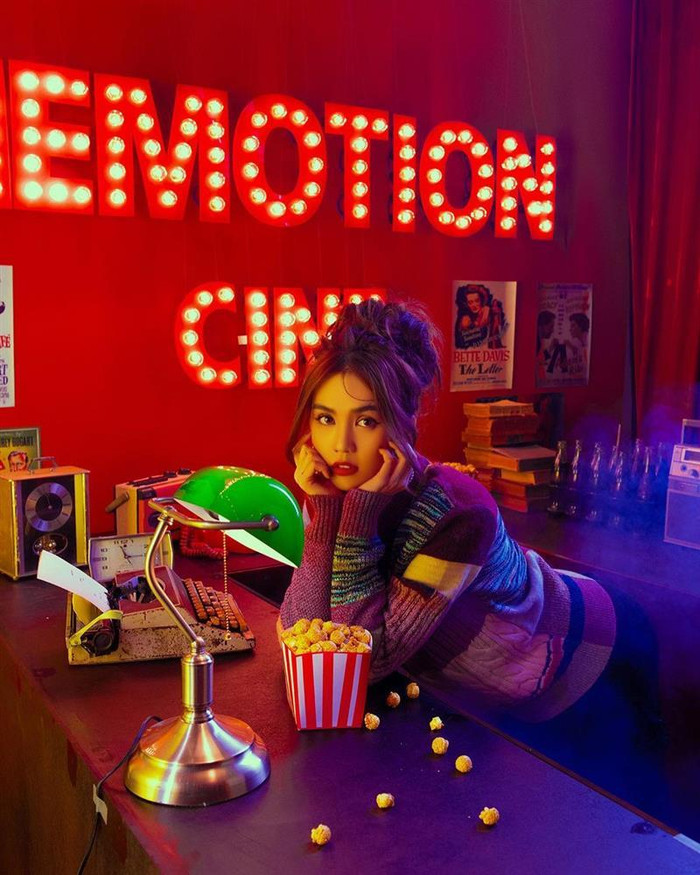 Chẳng quá hở hang, phô trương da thịt mà vẫn đẹp vô cùng. 