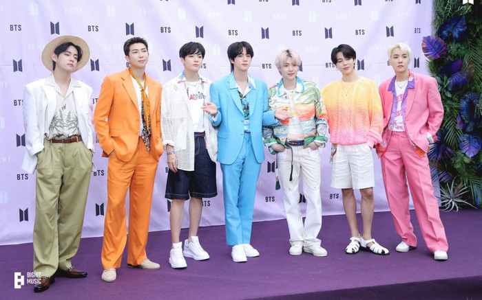 BTS trở thành chủ nhân ca khúc Kpop đầu tiên đạt 800 triệu lượt stream trên Spotify Ảnh 2