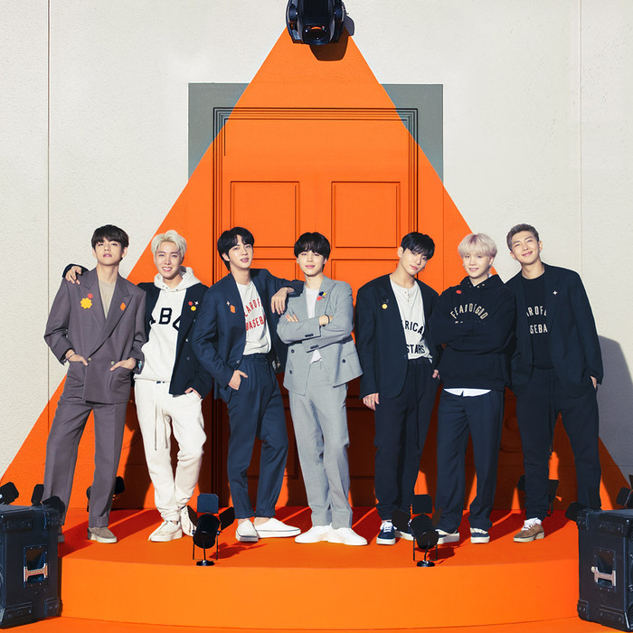 BTS trở thành chủ nhân ca khúc Kpop đầu tiên đạt 800 triệu lượt stream trên Spotify.