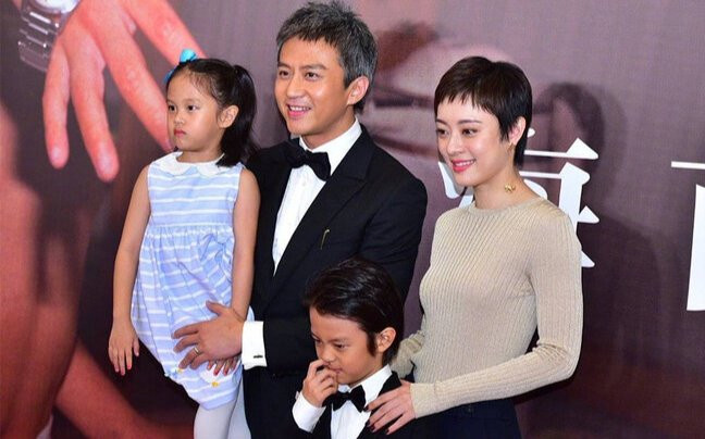 Đặng Siêu - Tôn Lệ 'phát đường' sến súa nhân dịp kỷ niệm 11 năm ngày cưới Ảnh 2