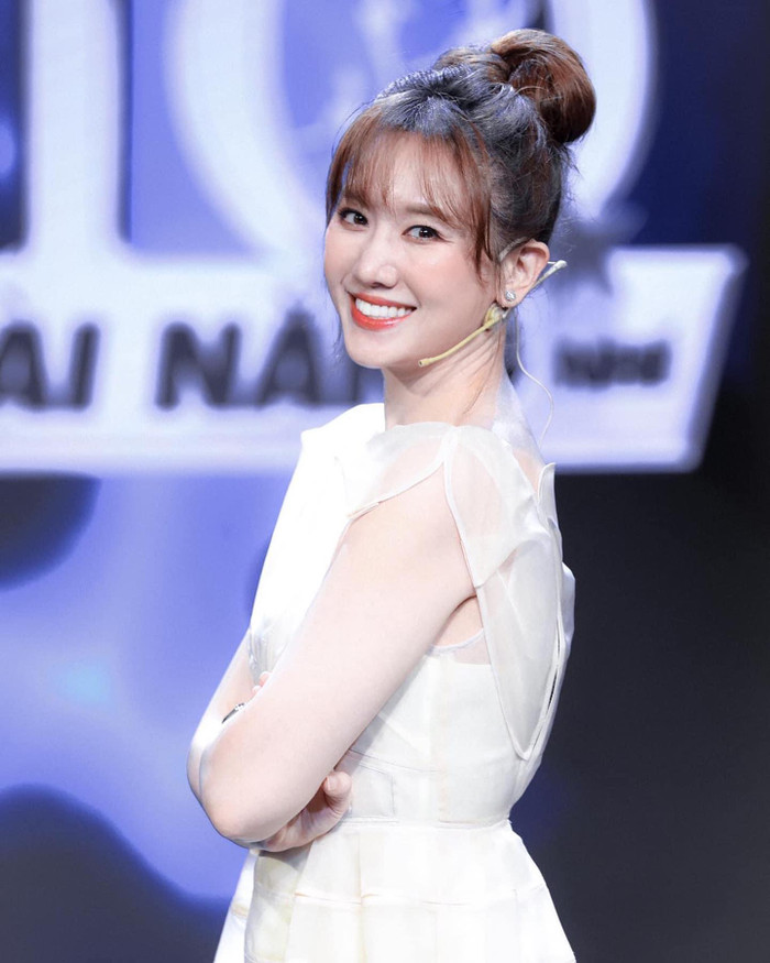 Hari Won khoe vũ đạo nhảy nhót đầy quyến rũ trên nền nhạc remix, nhưng vội vàng tắt đi vì lý do này? Ảnh 7