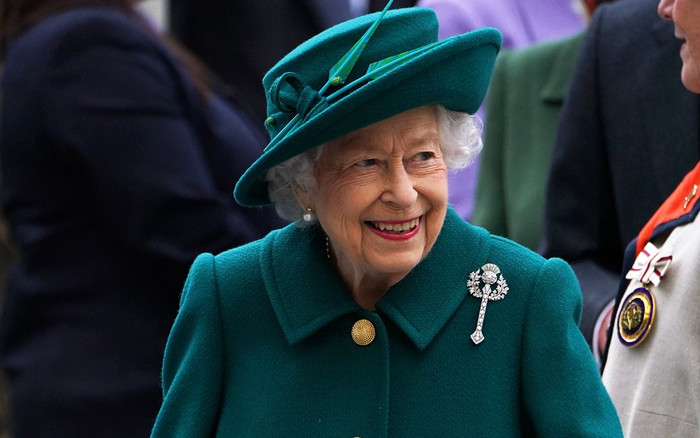 Điểm danh kiểu tóc đặc trưng qua từng thập kỷ của phụ nữ hoàng gia Ảnh 2