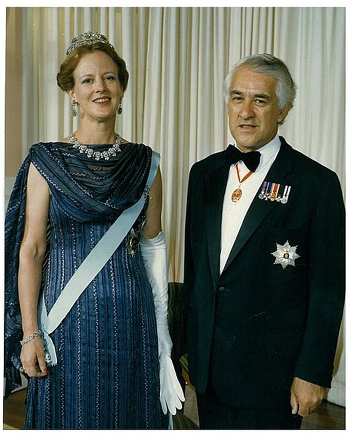 Điểm danh kiểu tóc đặc trưng qua từng thập kỷ của phụ nữ hoàng gia Ảnh 9