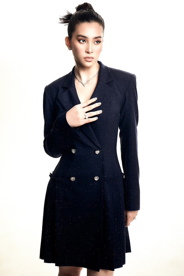 Mẫu thiết kế khoe được vẻ đẹp hiện đại nhưng cũng đầy ngọt ngào.