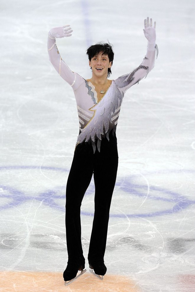 Trang phục cầu kỳ của Johnny Weir trong thế vận hội Vancouver 2010 để lại ấn tượng mạnh mẽ.