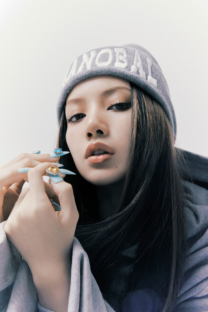 LALISA cũng vượt mặt thành tích của Wanna One.