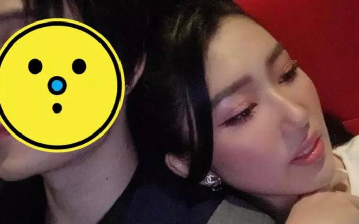 Không phải Karik hay Trương Thế Vinh, Thúy Ngân 'hẹn hò' với người cũ từng quen? Ảnh 2