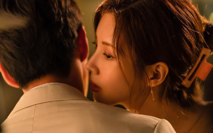 'Love and Leashes' của Seohyun (SNSD) ngập tràn cảnh nóng táo bạo, netizen liên tưởng đến '50 sắc thái' Ảnh 2