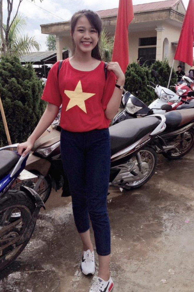 Cô tích cực tham gia các hoạt đồng cộng đồng từ khi còn đi học.