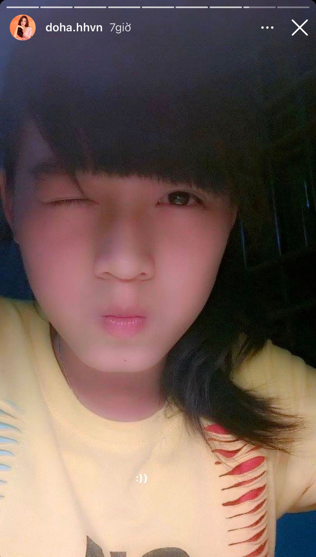 Đỗ Thị Hà tự 'đào' ảnh cũ thời còn đi học. Fan đồng loạt khen nàng hậu dễ thương.