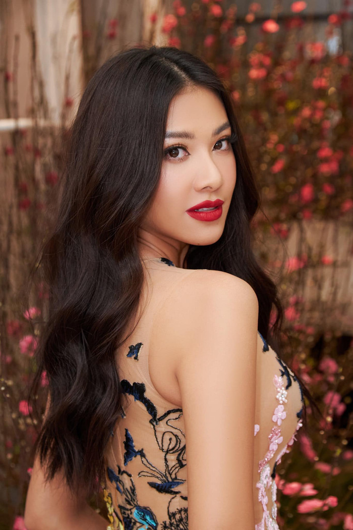 Á hậu Kim Duyên cùng nhan sắc ngày càng thăng hạng 