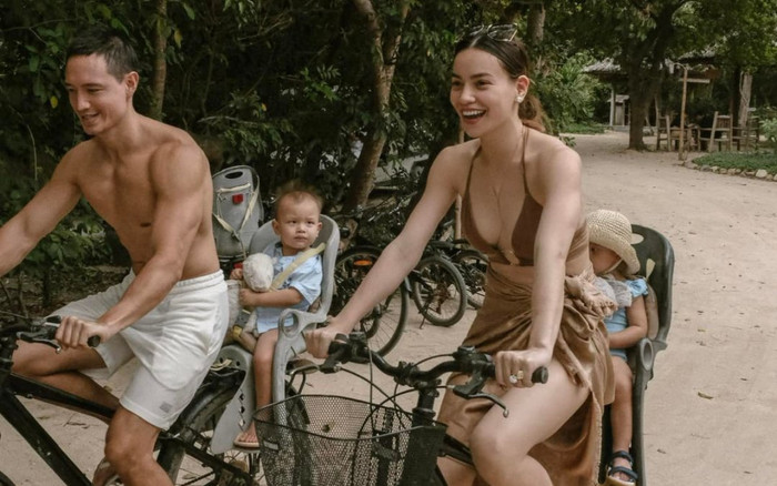 Hà Hồ khoe ảnh chơi đùa với Lisa - Leon nhưng dân tình chỉ chú ý đến 'đôi gò bồng đảo' hơi xệ của cô Ảnh 2