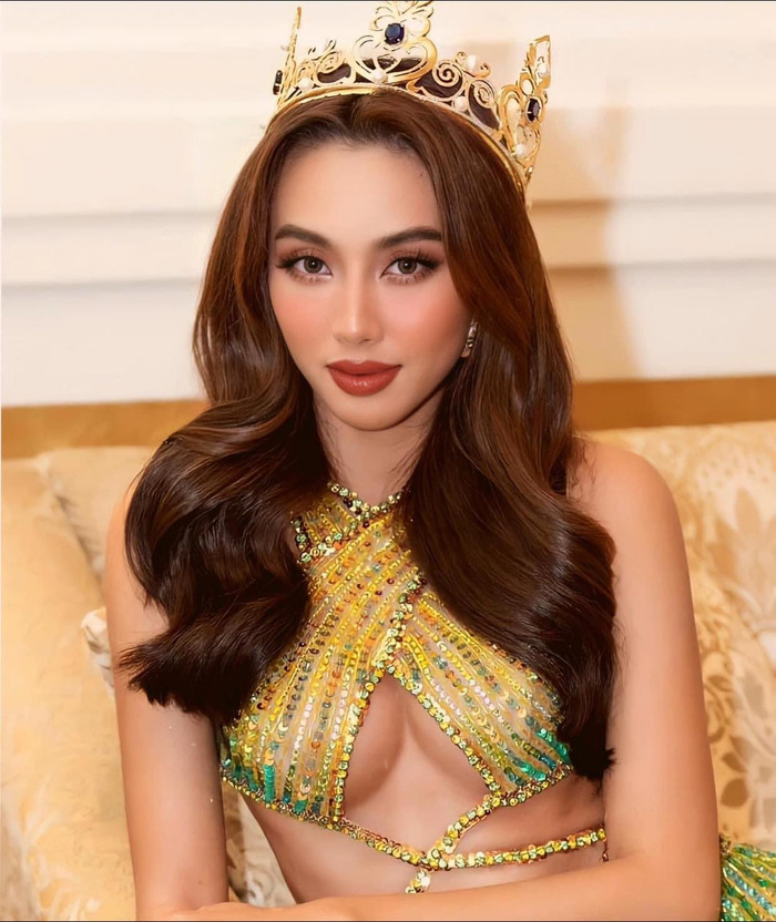 Miss Grand - Thùy Tiên khoe sắc kiêu sa diễm lệ khiến fan 'quên đường đi lối về' Ảnh 3