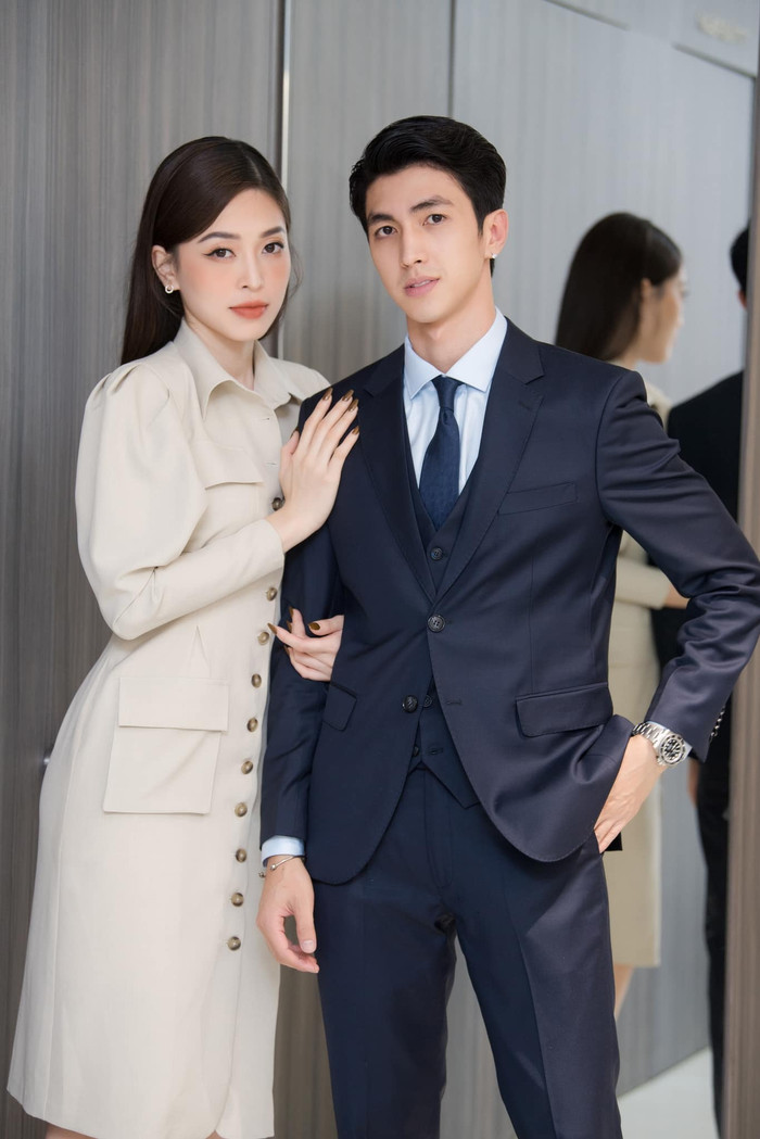 Là cặp đôi trai tài, gái sắc của showbiz Việt, chuyện tình của Bình An – Bùi Phương Nga đúng như hoàng tử và công chúa trong truyện cổ tích. 
