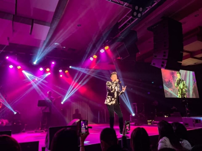 Ngay khi vừa cập nhật được ít giờ, chia sẻ của giọng ca Nửa vầng trăng đã nhận được vô số bình luận. 