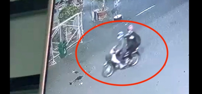 Người đàn ông được cho là xe ôm chở em Nghĩa rời khỏi bến xe Miền Đông