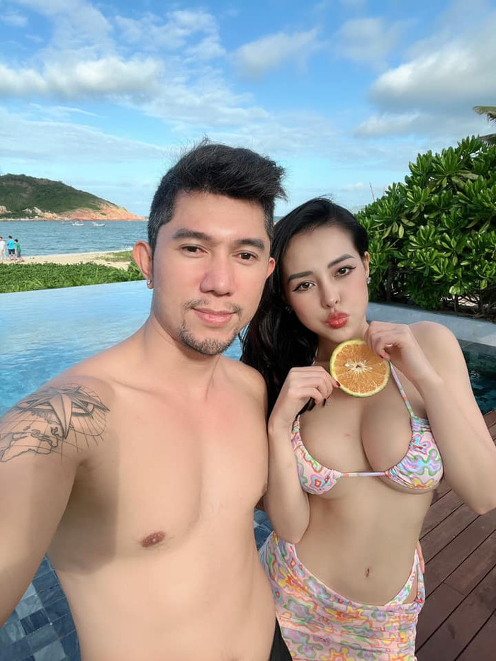 Đa phần dân tình cho rằng 'hotgirl thị phi' đang cố tình 'đáp trả' bằng những câu từ nhạy cảm để 'câu view' đánh bóng tên tuổi.