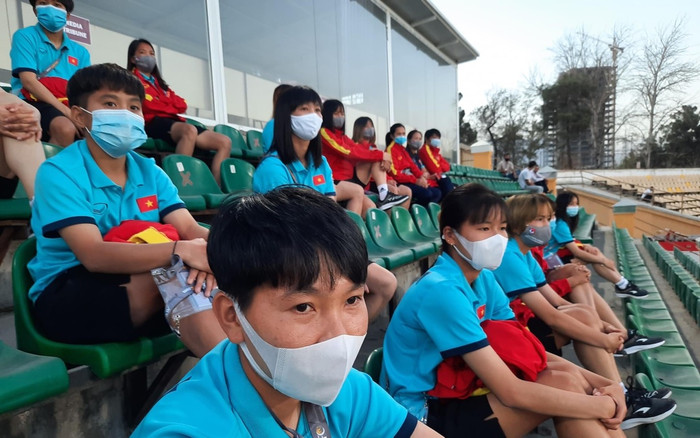 Những cô gái không quà cũng… không hoa ngày Valentine Ảnh 2