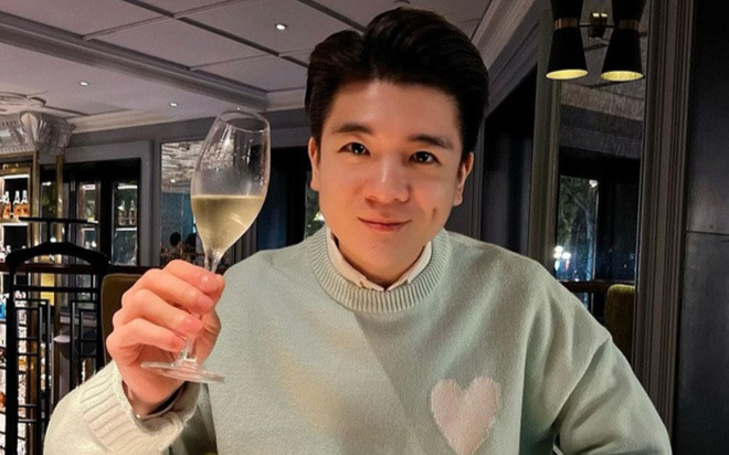 Vướng vào tin đồn hẹn hò với Đỗ Mỹ Linh, con trai bầu Hiển có động thái đầu tiên Ảnh 2