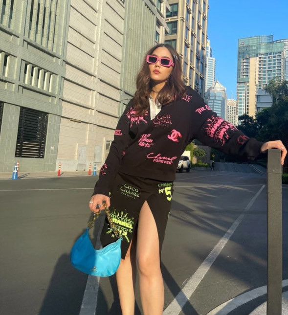 Phong cách của cô là nguồn cảm hứng cho nhiều cô gái trẻ.