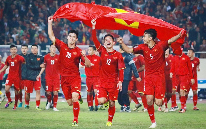 Bóng đá Việt Nam chính thức có nhạc hiệu riêng, master từng đạt 4 giải Grammy cũng tham gia sản xuất Ảnh 2