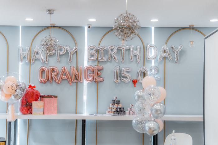 Được tổ chức tiệc sinh nhật bất ngờ, Orange xúc động, nghẹn ngào Ảnh 2