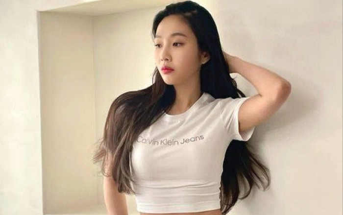 Joy (Red Velvet) gây 'sốt' với loạt ảnh mới nhất: Nóng bỏng không thể rời mắt Ảnh 2