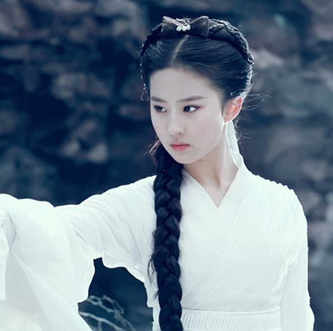 Cung Tuấn 'cặp kè' đàn chị Lưu Diệc Phi, tạo nên câu chuyện ngược tâm trong 'Hồ yêu Tiểu Hồng Nương'? Ảnh 7