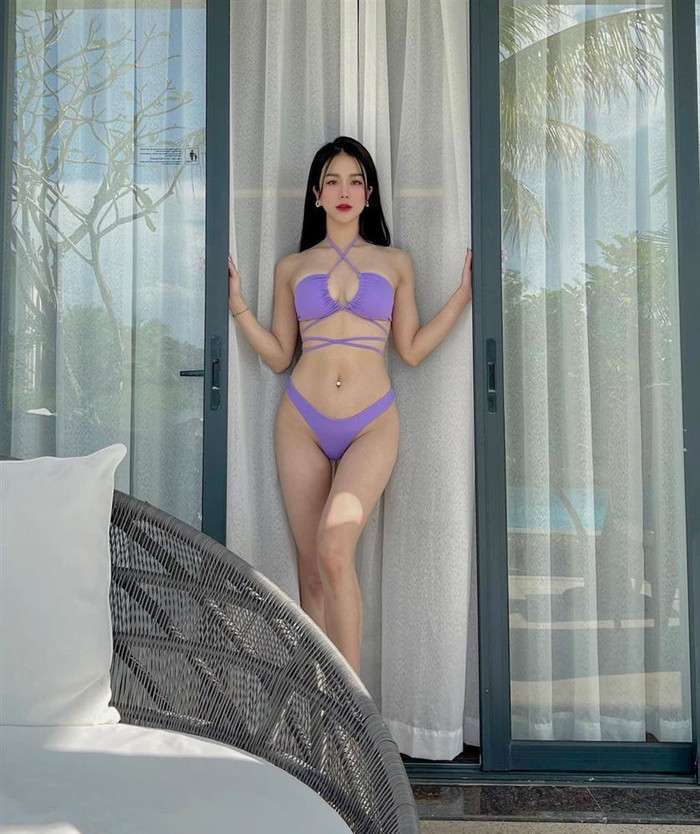 Mới đầu năm mà Diệp Lâm Anh đã 'xả ảnh' chất ngất, visual tươi tắn khiến nhiều người chẳng thể rời mắt. 