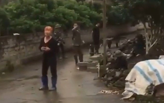 Vụ nổ súng khiến 3 người thương vong ở Thái Nguyên: Xuất hiện clip 2 gia đình từng tranh cãi gay gắt Ảnh 2