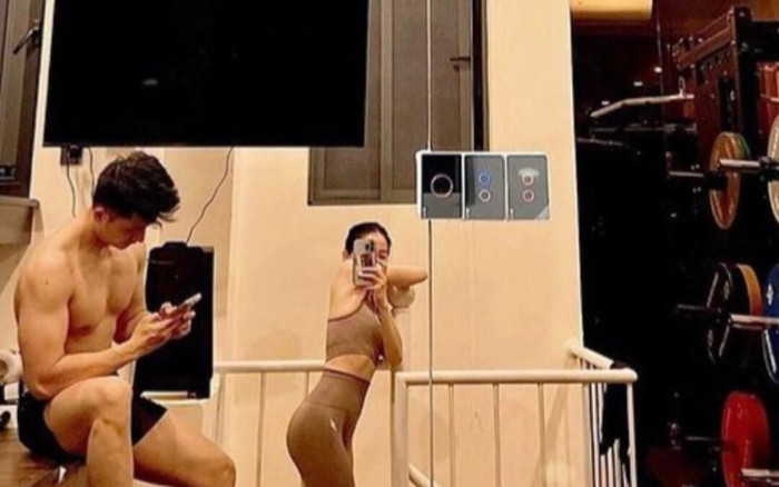 Lệ Quyên khoe body nóng bỏng bên tình trẻ, để lộ chi tiết ngầm xác nhận sống chung 1 nhà Ảnh 2