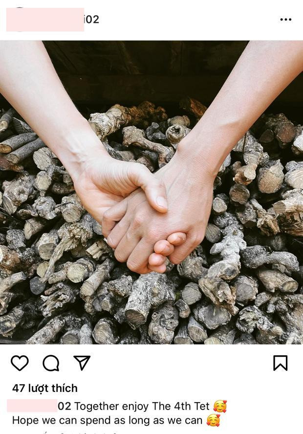 Bức ảnh được cho là bàn tay của chàng nhiếp ảnh và nàng Hoa hậu... 