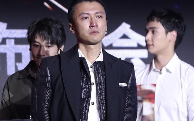 Tạ Đình Phong đau thắt lòng khi con trai không đón nhận Vương Phi, phía Trương Bá Chi phản ứng thế nào? Ảnh 2