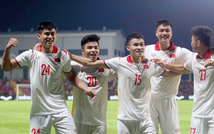 Tiếp nối cảm hứng thắng Trung Quốc, U23 Việt Nam đè bẹp Singapore 7-0! Ảnh 2