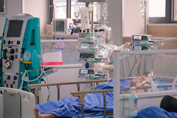 Bệnh viện điều trị COVID-19 - Ảnh: NAM TRẦN