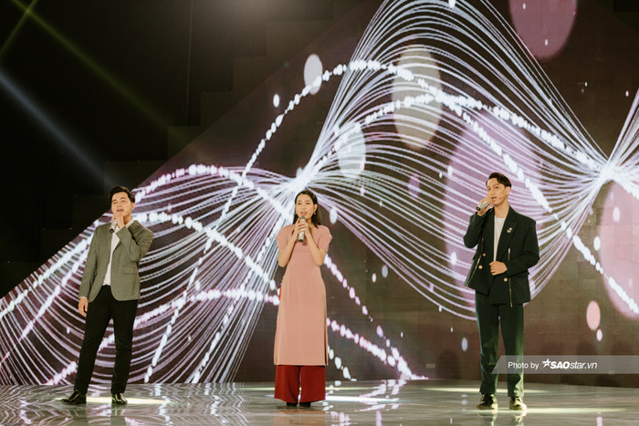 Chàng diễn viên trẻ quyết định cầu hôn 'một nửa' ngay trên sân khấu Chân Ái Ảnh 8