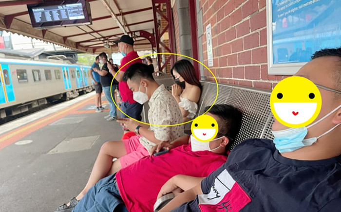 Netizen 'soi' ra khoảnh khắc bạn trai Hòa Minzy thân mật bên gái lạ ở Úc, chính chủ lập tức phản đòn Ảnh 2