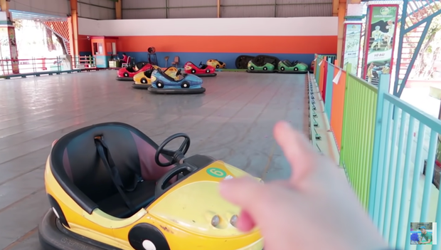 Khu vui chơi ở đây khá vắng vẻ sau dịch Covid-19.