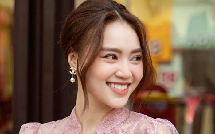Khoe 'đôi gò bồng đảo' như muốn trào ra ngoài, Ninh Dương Lan Ngọc vướng nghi vấn 'tu sửa' Ảnh 2