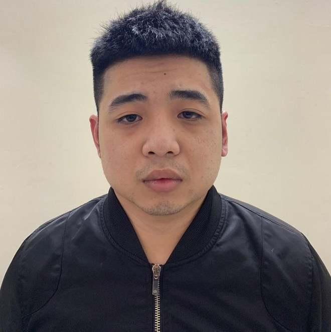 Đối tượng Tạ Thái Long tại cơ quan công an. 