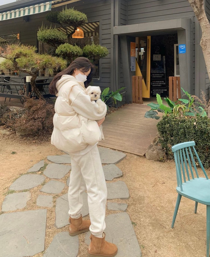 Áo phao là loại áo mà chắc chắn không thể thiếu trong mùa lạnh rét của gái Bắc.