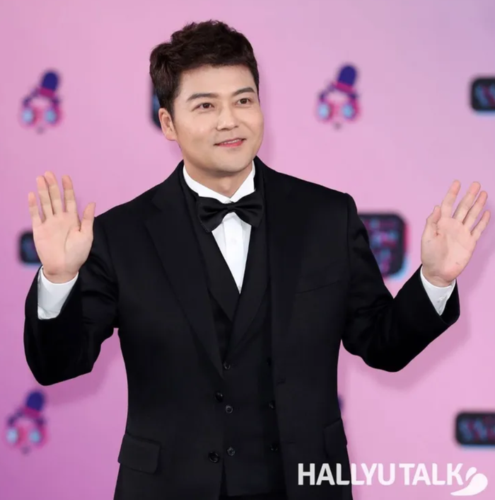 MC kỳ cựu Jun Hyun Moo xác nhận chia tay bạn gái kém 15 tuổi Ảnh 4