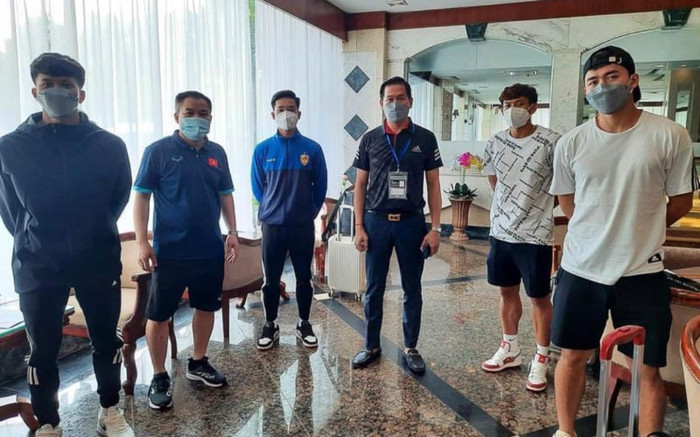 Giải cứu như phim, U23 Việt Nam chỉ còn 11 cầu thủ đấu Thái Lan nhưng không bị loại Ảnh 2