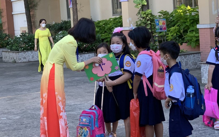 TP.HCM: Số trẻ mắc Covid-19 tăng nhanh, sẵn sàng phương án thu dung, điều trị Ảnh 2