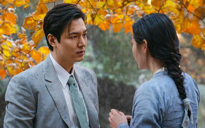 Lee Min Ho khiến fan 'hoảng hồn' với tạo hình phim mới: Da đen sạm nhìn cứ sai sai Ảnh 2