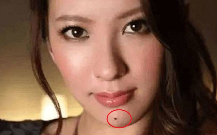 3 nốt ruồi duyên Phật trên cơ thể, ai sở hữu được cả đời sống trong an nhàn, không phải lo cơm ăn áo mặc Ảnh 2