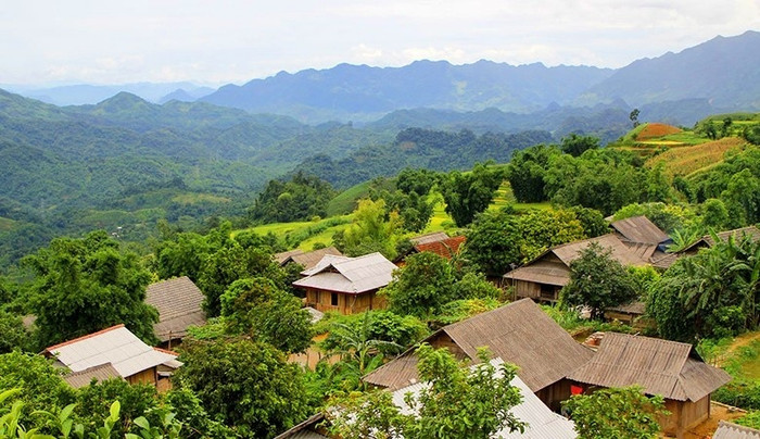 Cảnh quan bình yên tại Vân Hồ, Sơn La