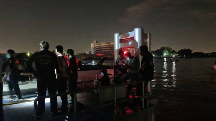 Cuộc tìm kiếm nữ diễn viên 'Chiếc lá cuốn bay' bị rơi xuống sông Chao Phraya bị hoãn vì lý do này Ảnh 7